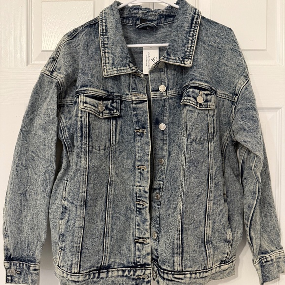 Jackets & Blazers - Oversized Denim Jacket